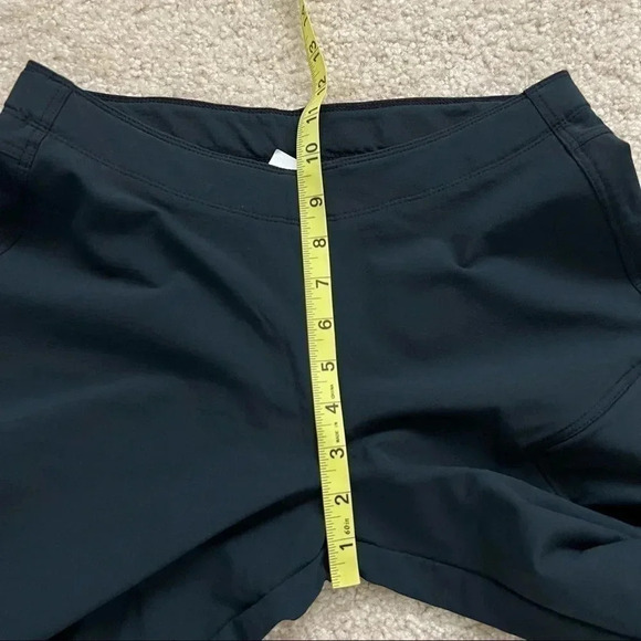 SUGOI Cycling  Pants Women’s Size XS Front Zip Black Active Outdoor $150 - Picture 6 of 16